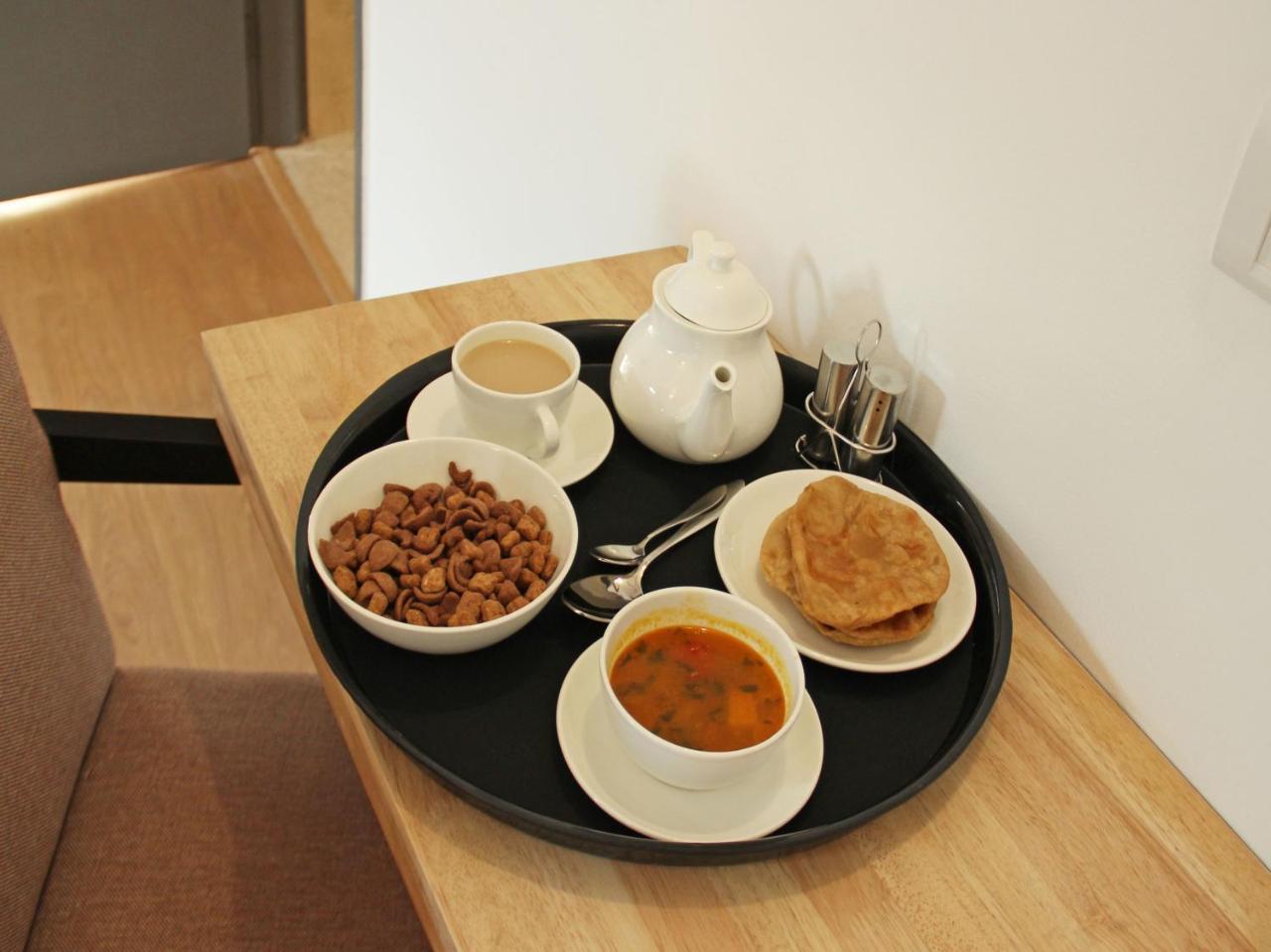 Oyo 10934 Hotel Eminent Pune Eksteriør bilde
